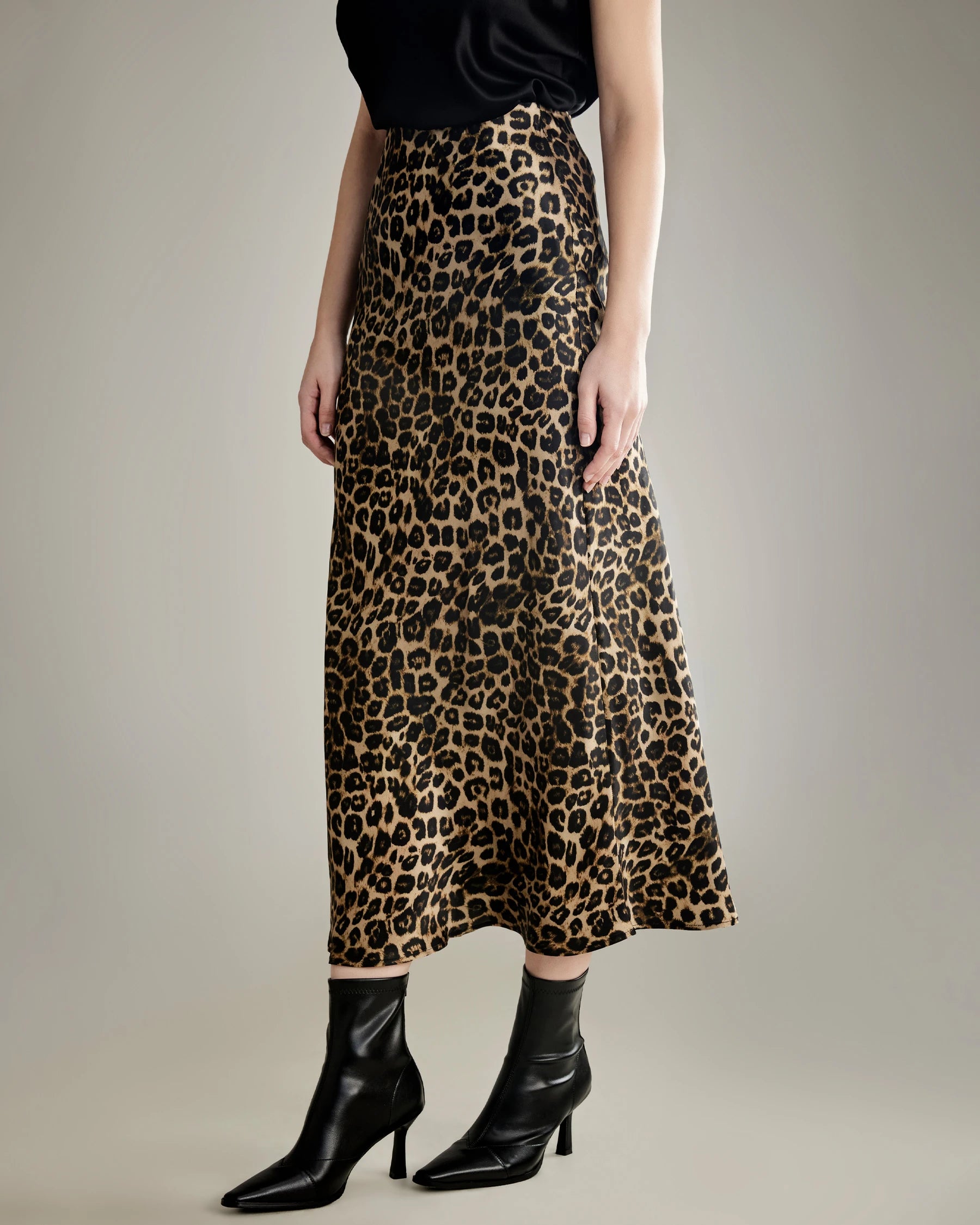 Indian Dresses with Intricacy -Classic Leopard Print Maxi Silk Skirt