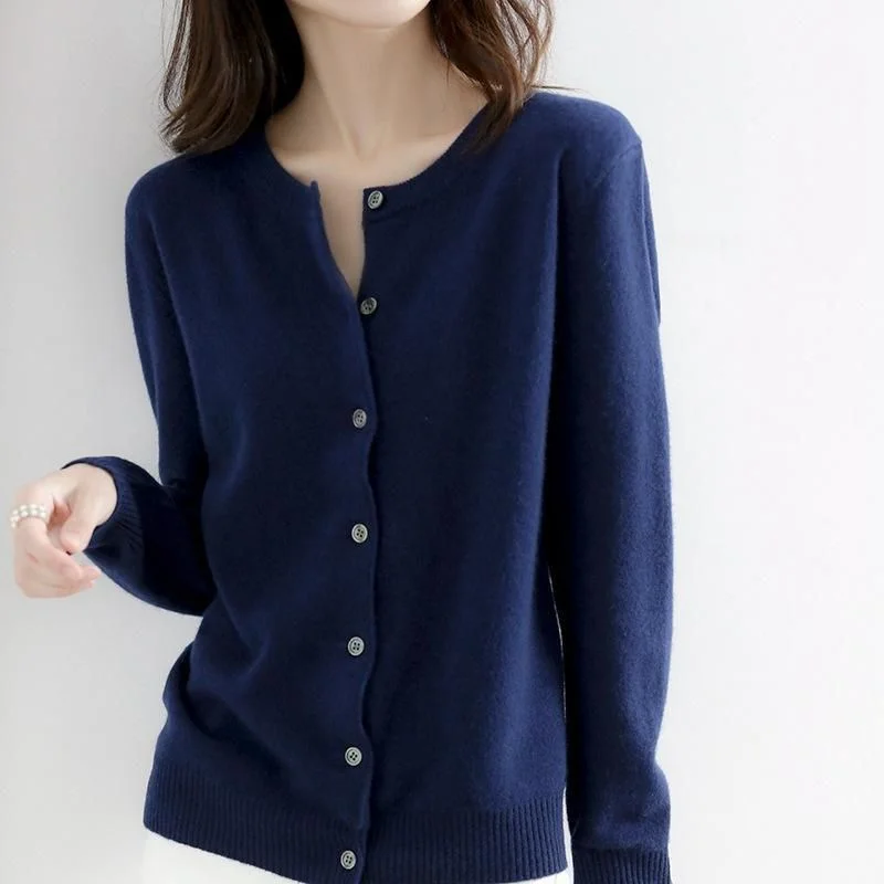 Crew - neck cardigan for a casual vibe -Luxurious Cashmere Women's Cardigan