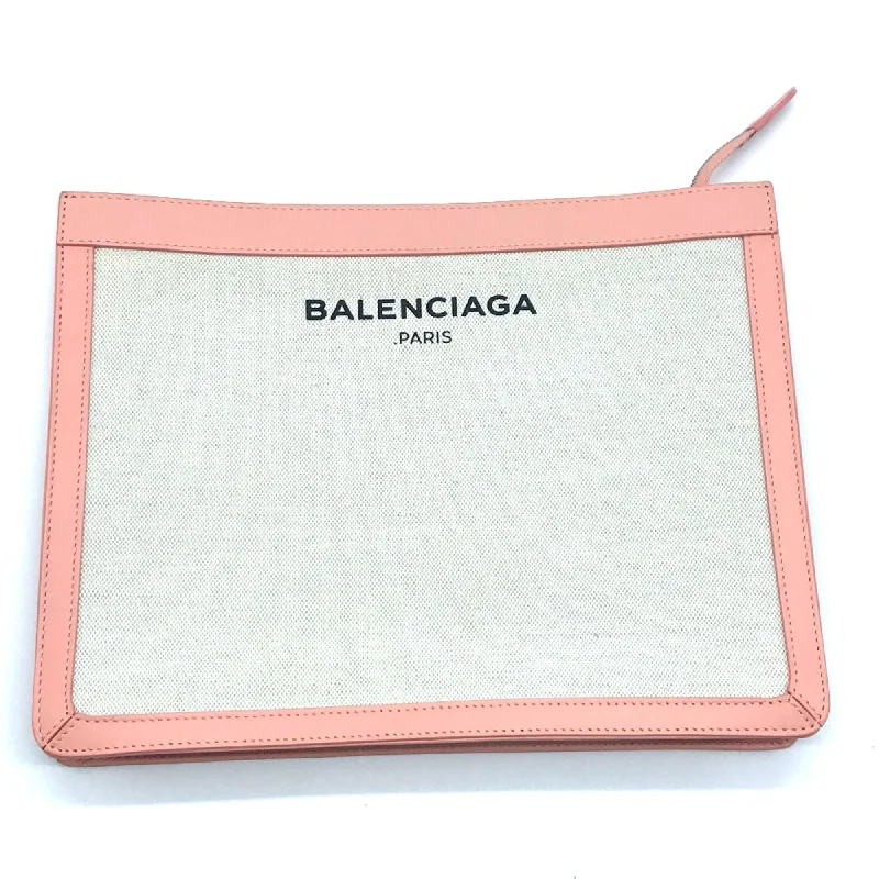 Insulated handle bags for keeping food fresh -Balenciaga  Other Clutch Bag (Pre-Owned)